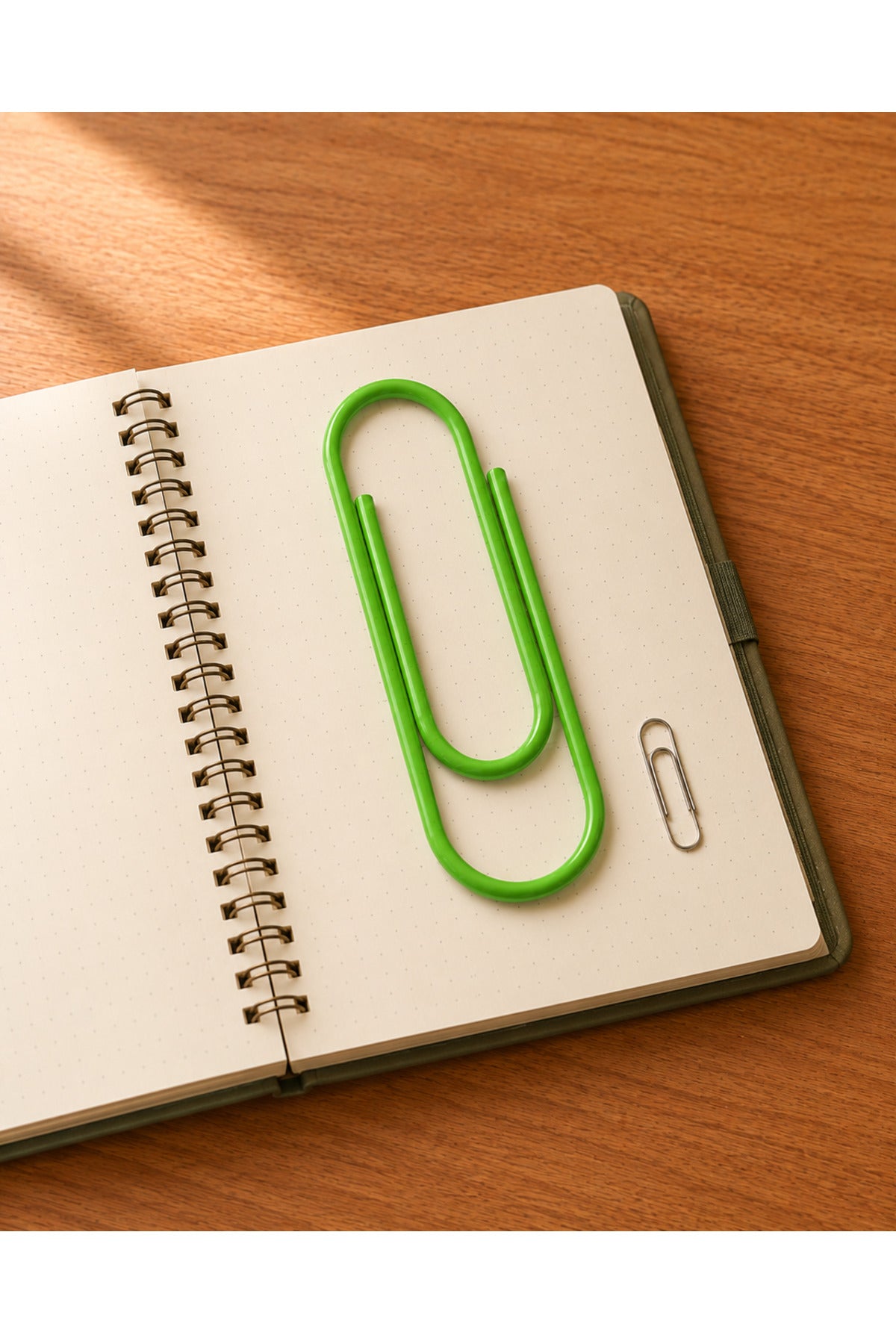 Dev Ataş Kitap Ayracı – Büyük Boy Renkli Defter Ayracı