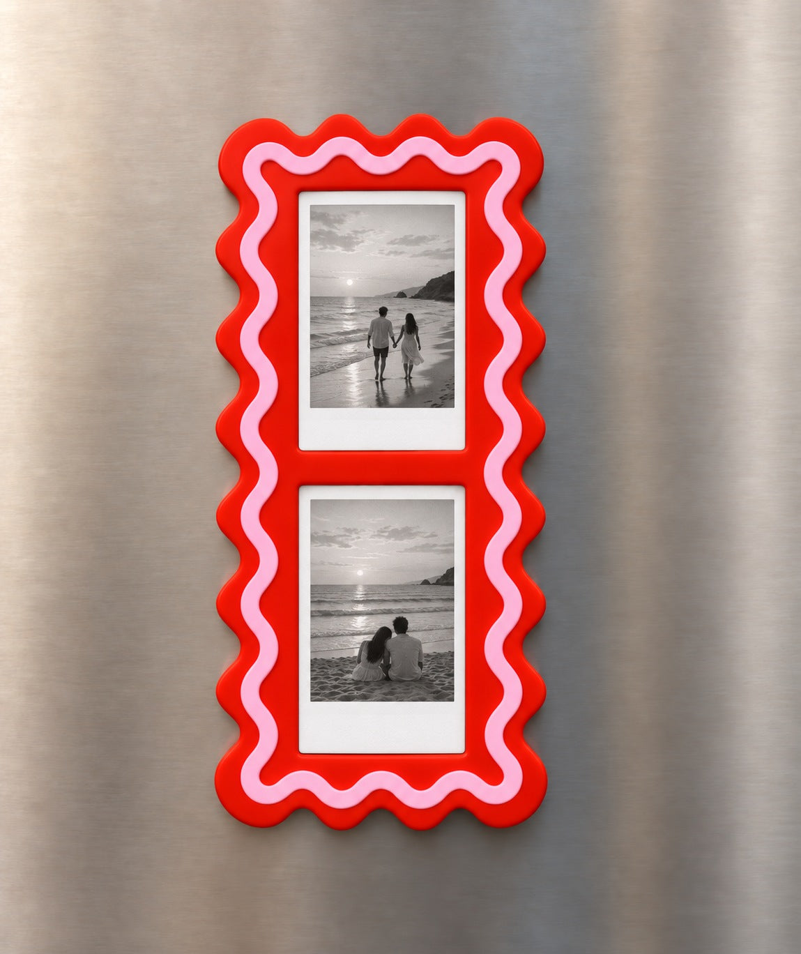 Wavy Pop magnet çerçeve buzdolabında iki Instax Mini fotoğrafla